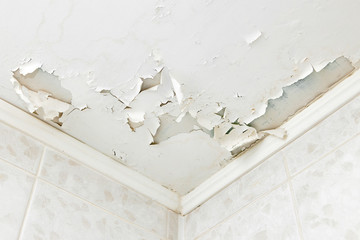 This image has an empty alt attribute; its file name is ทาสีใหม่ต้องลอกสีเก่าไหม1.jpg